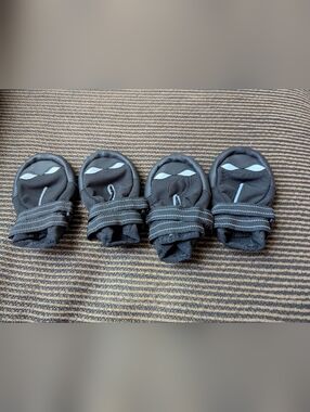 Black Protective Pet Paw Covers - Set of 4